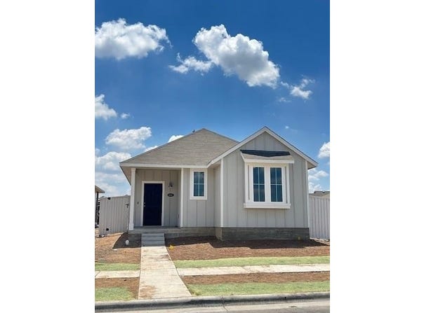 3051 Winding Creek RD, Kyle, TX 78640