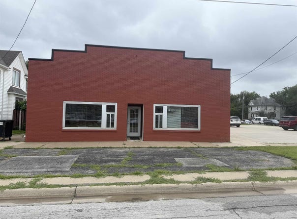 308 E 7th Street, Waterloo, IA 50703