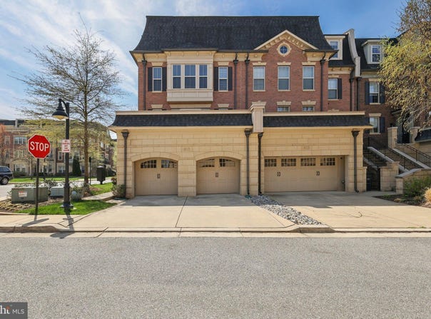 615 RIVER MIST Drive, OXON HILL, MD 20745