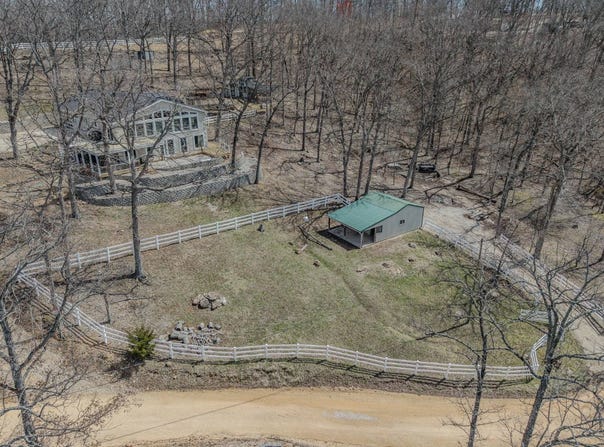 28 Delancey St., Sunrise Beach, MO 65079