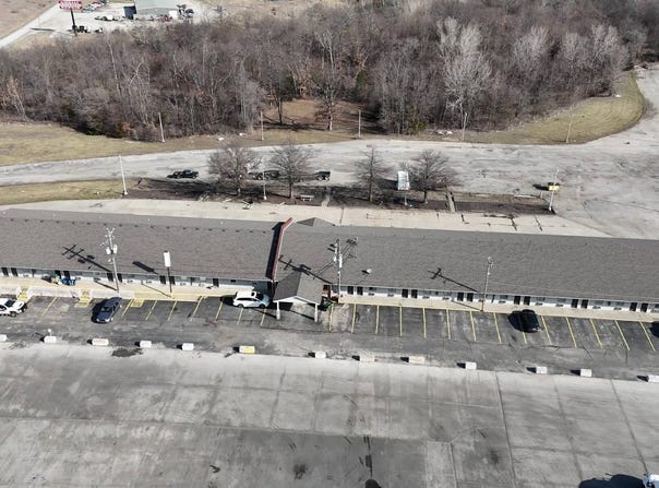 1920 Bob F. Griffin Road, Cameron, MO 64429