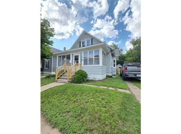 918 W King Street, Winona, MN 55987