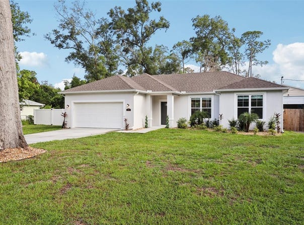 430 BAKER AVENUE, LAKE HELEN, FL 32744