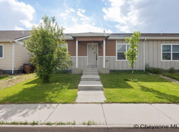 1060 EVANS ST, Laramie, WY 82070