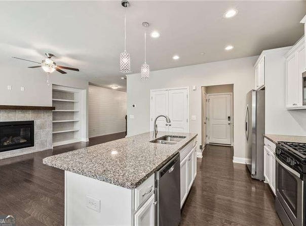 207 Magnolia Creek, Woodstock, GA 30188