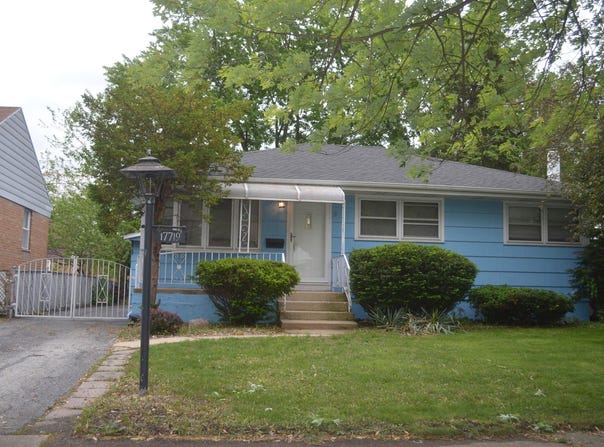 17719 Burnham Avenue, Lansing, IL 60438