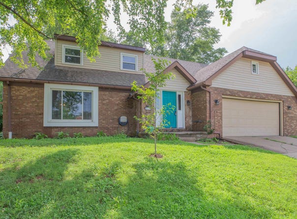 7633 Marywood Drive, Newburgh, IN 47630