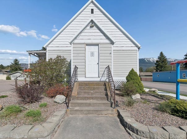 135 Nucleus Avenue, Columbia Falls, MT 59912
