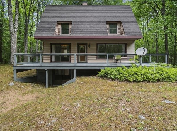 441 N Benson Road, Fountain, MI 49410