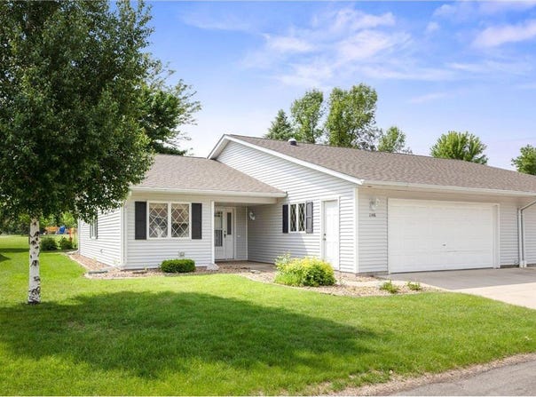 1148 Fairway Avenue NW, Hutchinson, MN 55350