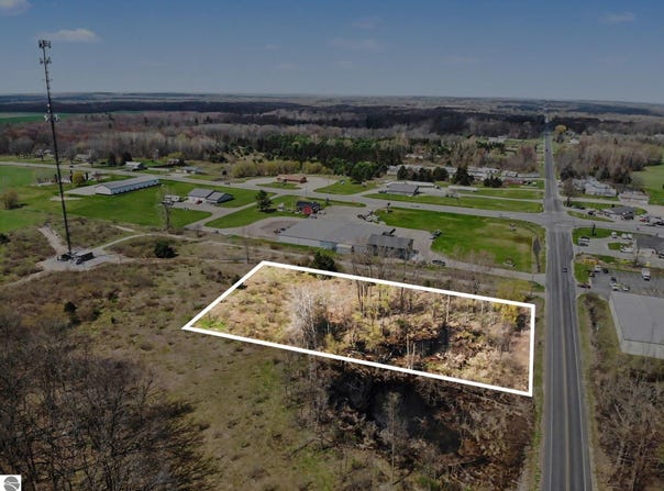 N Crystal, Vestaburg, MI 48891