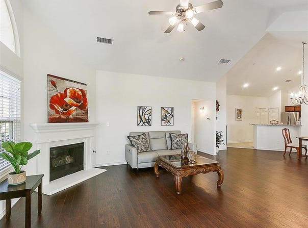 2601 Marsh Lane, Plano, TX 75093
