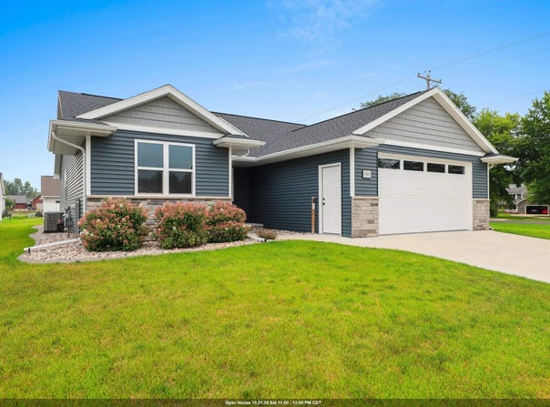 1501 LIBERTY Avenue, NEENAH, WI 54956
