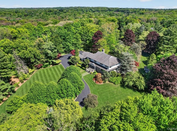 20 Moriah Lane, Montebello, NY 10901
