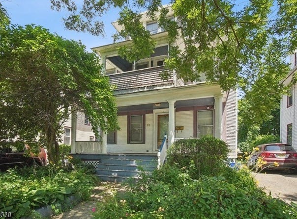29 White Ter, Newark City, NJ 07108-1236