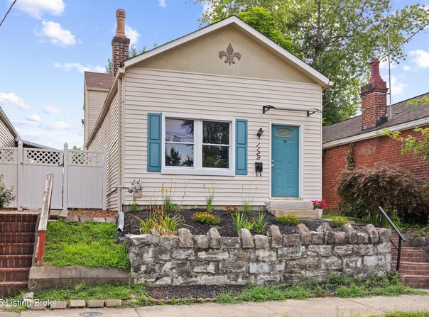 1129 Fischer Ave, Louisville, KY 40204