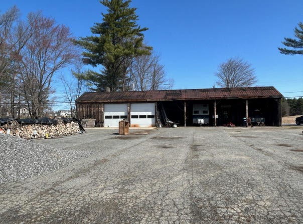 175 Drinkwater Road, Kensington, NH 03833