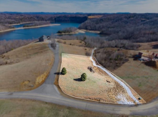 Holly Bend Dr lot: 32, Byrdstown, TN 38549