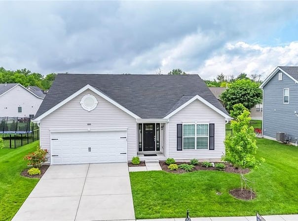 1600 Lake Meade Drive, Pacific, MO 63069