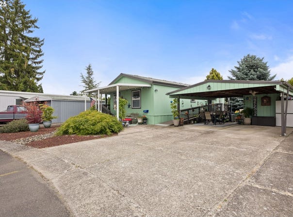2232 42ND AVE, Salem, OR 97317