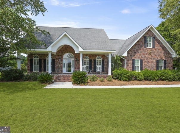 725 W Lane, Brooklet, GA 30415