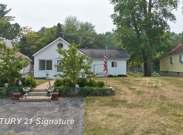 728 Bay, Bay City, MI 48706