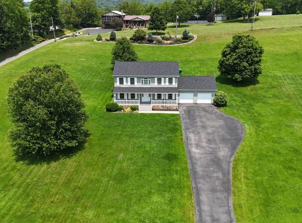 33 Phillips Dairy Road, Buckhannon, WV 26201