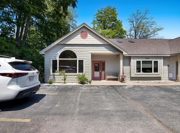2226 W S Airport Road, Traverse City, MI 49684