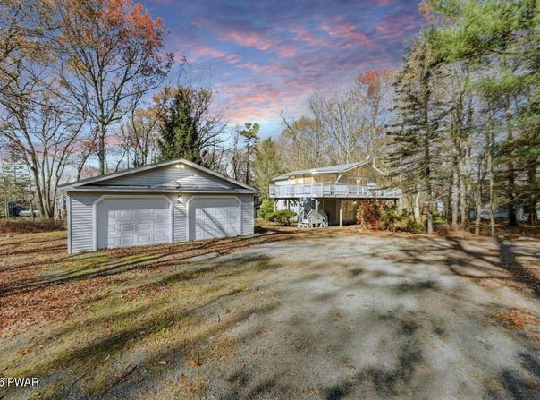 116 Rodeo Drive, Hawley, PA 18428
