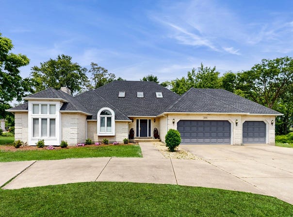 3010 35th Street, Oak Brook, IL 60523