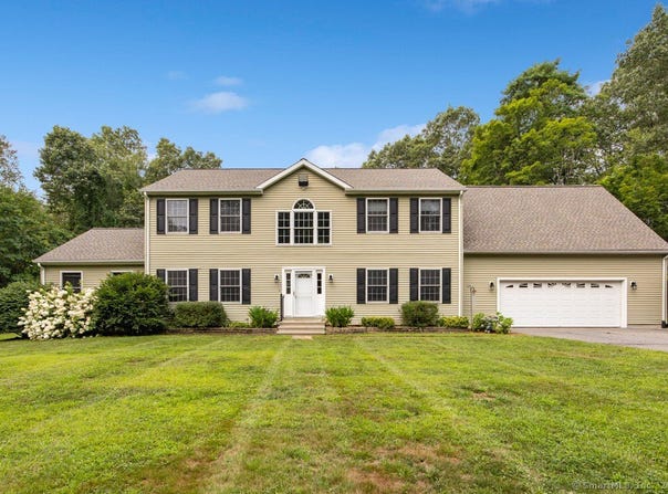 East Hampton, CT 06424