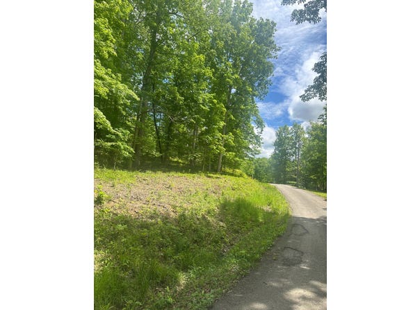 1750 CC Harris Rd., Lewisburg, KY 42256