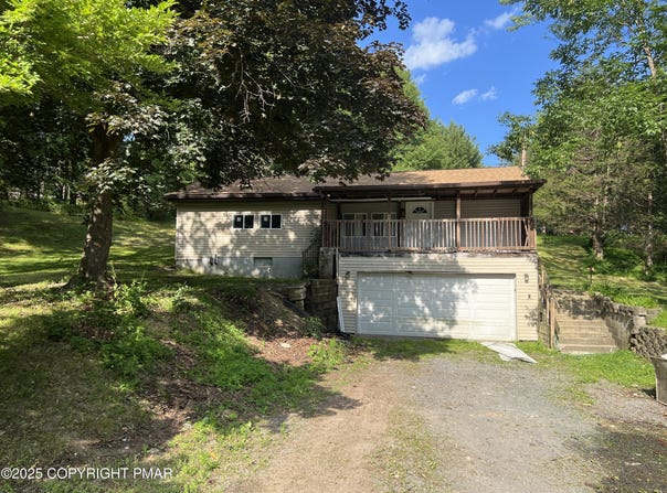 300 Silver Valley Road, Saylorsburg, PA 18353