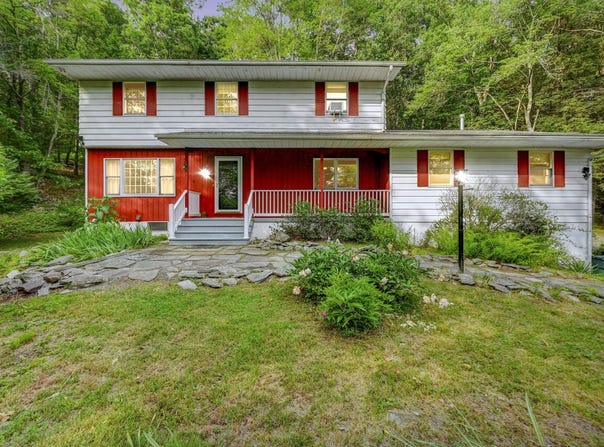 133 Lower Seese Hill Road, Canadensis, PA 18325