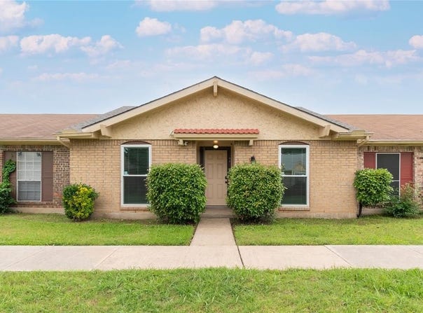 88 E Mountain Creek Drive, Grand Prairie, TX 75052