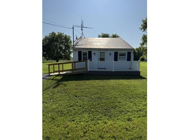 200 Barcomb Road, Mooers, NY 12958