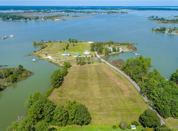 Severn Wharf Road, Hayes, VA 23072