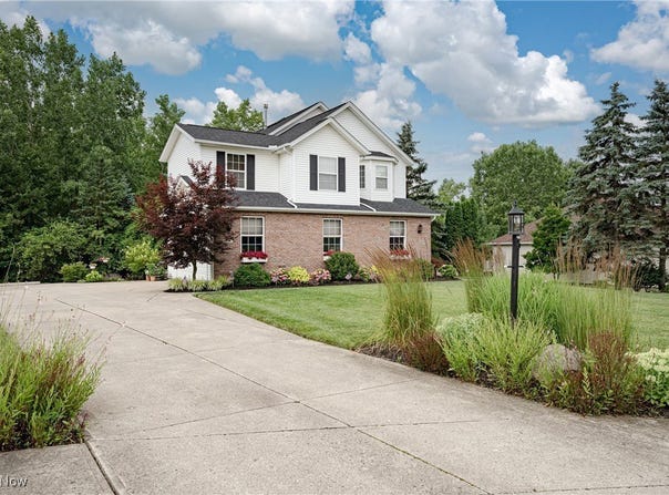 2818 Matthew Lane, Medina, OH 44256