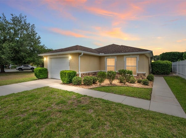 5085 NE 122ND Boulevard, OXFORD, FL 34484