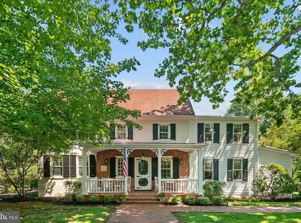 801 COX ROAD, MOORESTOWN, NJ 08057