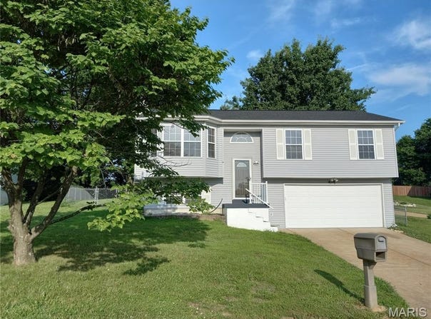 4119 Whitehall Drive, Arnold, MO 63010