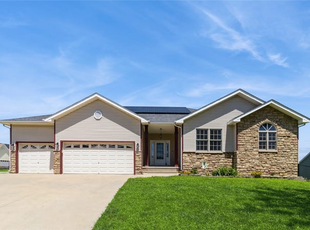 3112 Hart Avenue, Des Moines, IA 50320