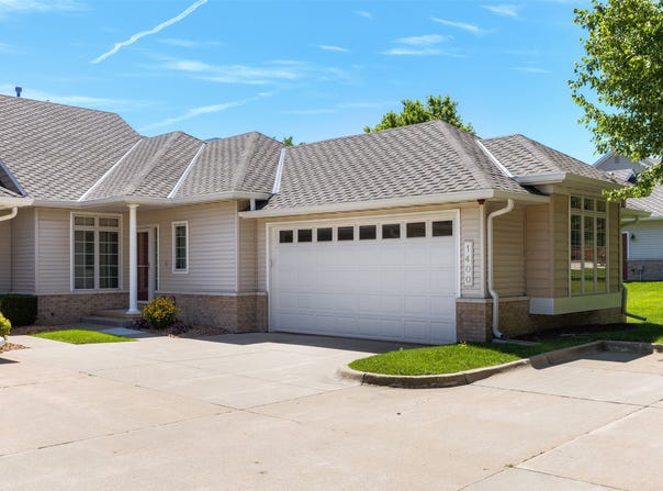 1400 NW 141st Street, Clive, IA 50325
