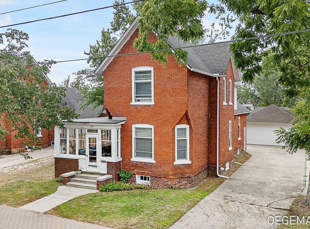 330 Central Avenue, Holland, MI 49423