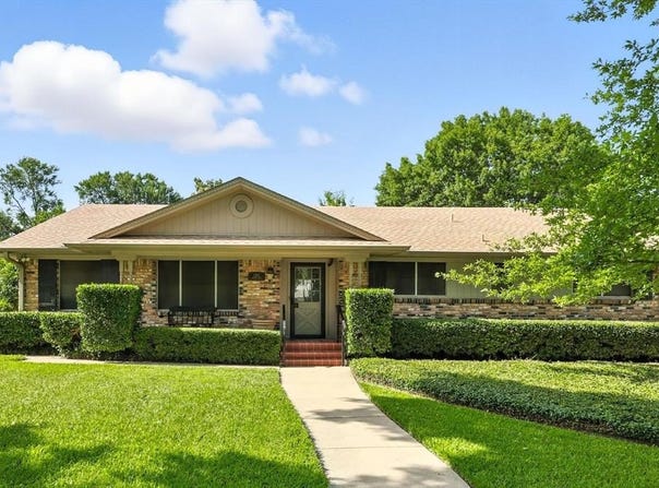 1204 Amherst Drive, Denton, TX 76201