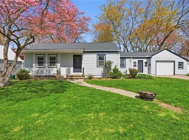 4 Angela Court, North Providence, RI 02904