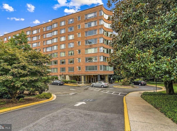 4200 CATHEDRAL AVENUE NW, WASHINGTON, DC 20016