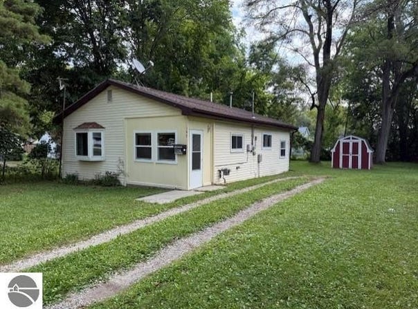 147 Valley Avenue, Alma, MI 48801
