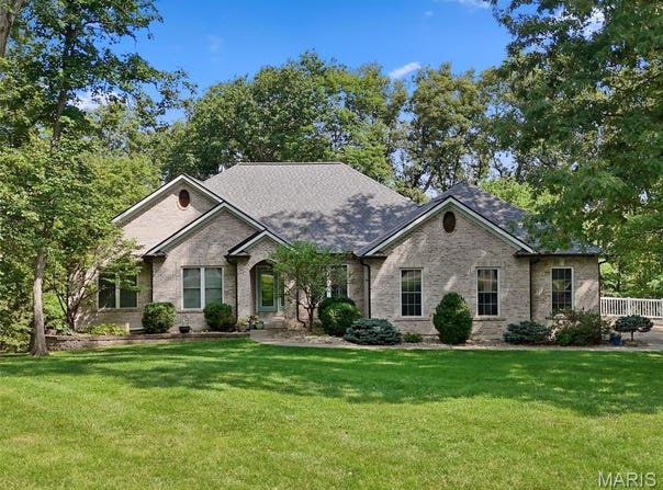 3940 Indian Ridge Lane, Defiance, MO 63341