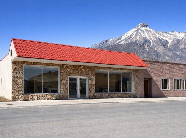 112 S Main St, Mackay, ID 83251